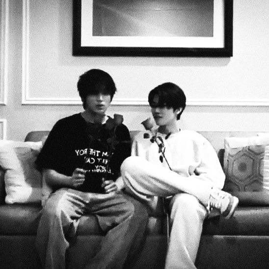 423mkjn's tweet image. ready when you are
—nahyuck mini au 🔞