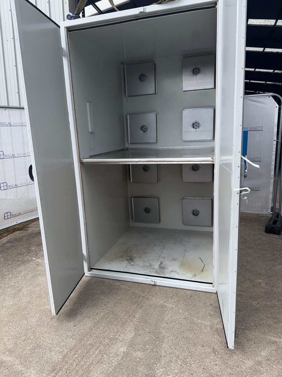RIGALBENNETT's tweet image. 2,225L Electric Drum Heating Oven Capacity 4 x 200Lt Drums
#ElectricOven #DrumHeating #IndustrialEquipment #HeatingSolutions #OvenCapacity #ManufacturingTools