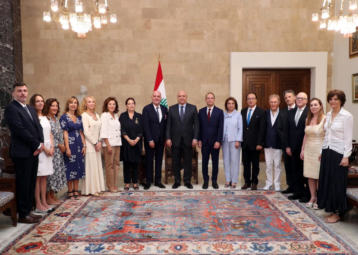 facebook.com/share/p/1HbNKw…