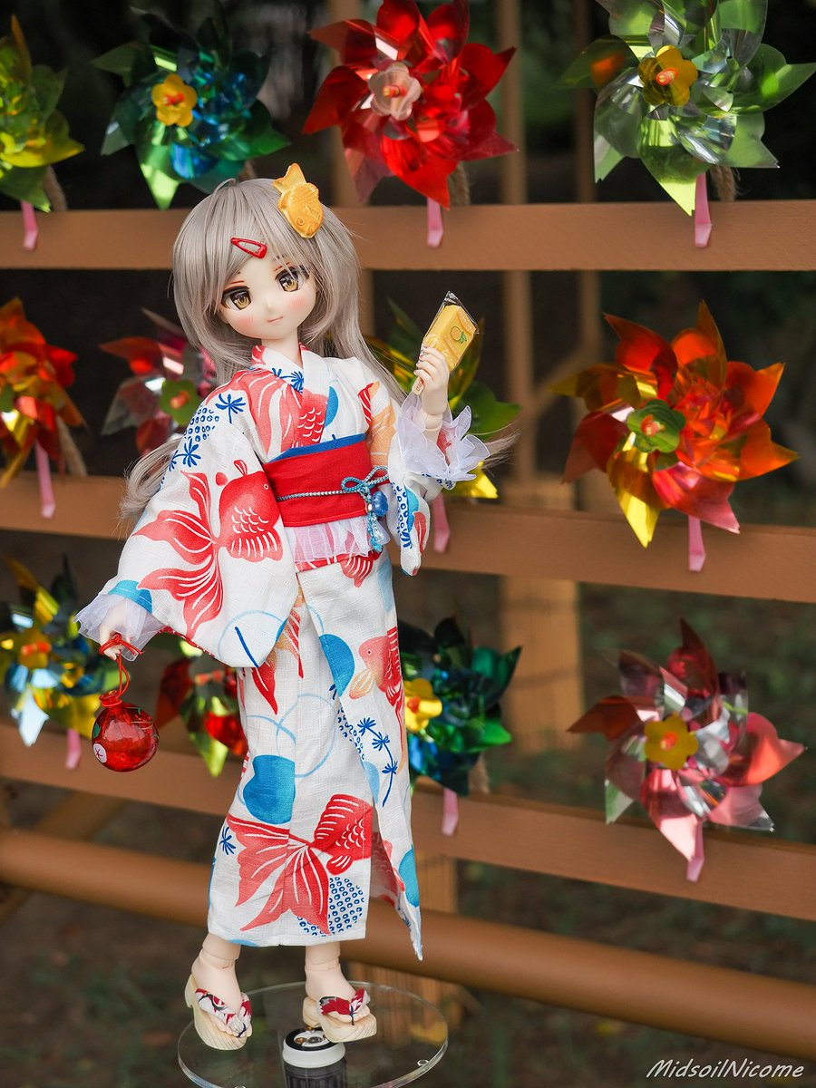 藍ちゃんの浴衣姿ようやく撮ってきた🐣💦ﾍｱﾋﾟﾝ縦にﾅｯﾃﾙｼｰ
イドルで購入した
小春苺 <a href="/koharu_dolls/">小春🍓9/7ドルショ</a> さんの下駄 と コグマHD <a href="/tanpopo31/">たんぽぽ@IDOLL74:感謝✨</a> さんのアイス も使用
かわいいね👏🐣

#アゾカツ 
#アサルトリリィドール部