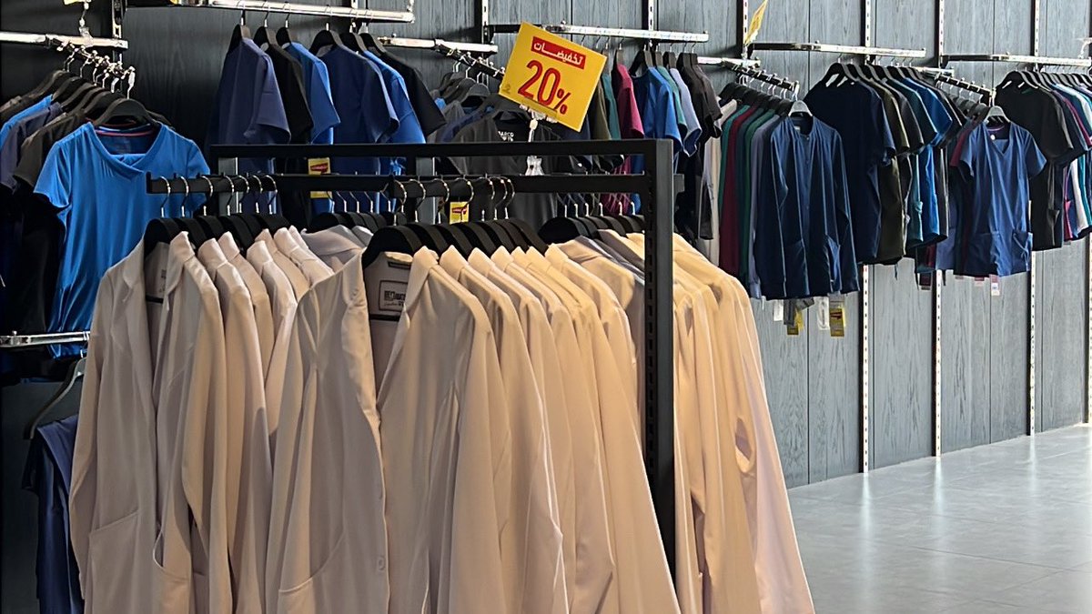 llijn5's tweet image. SENIOR YEAR “ON”🎓