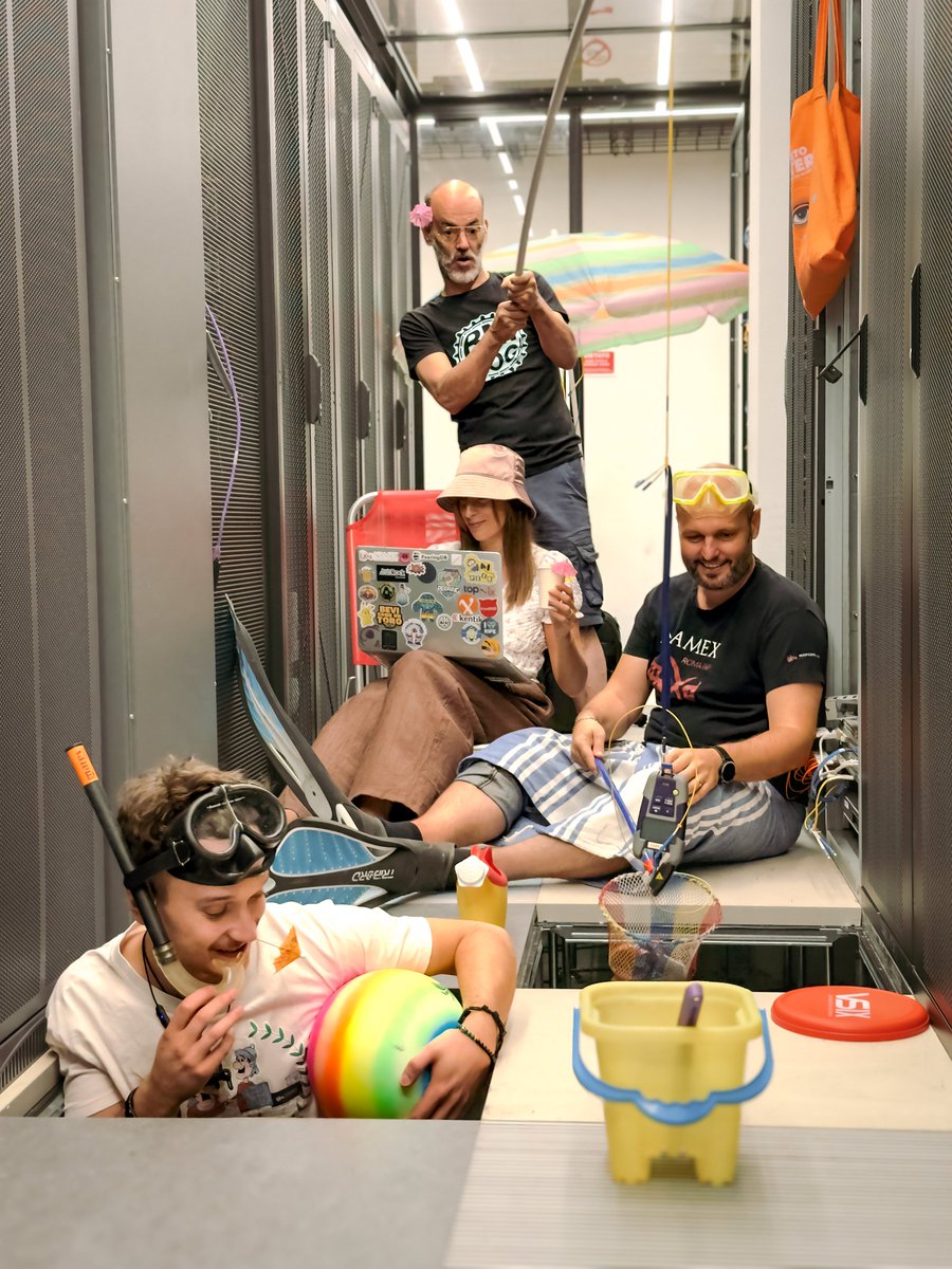 Happy summer holiday from Namex to all the community!  

P.S. No fiber or equipment were harmed in the making of this photo
#ixp #community #summer #noc