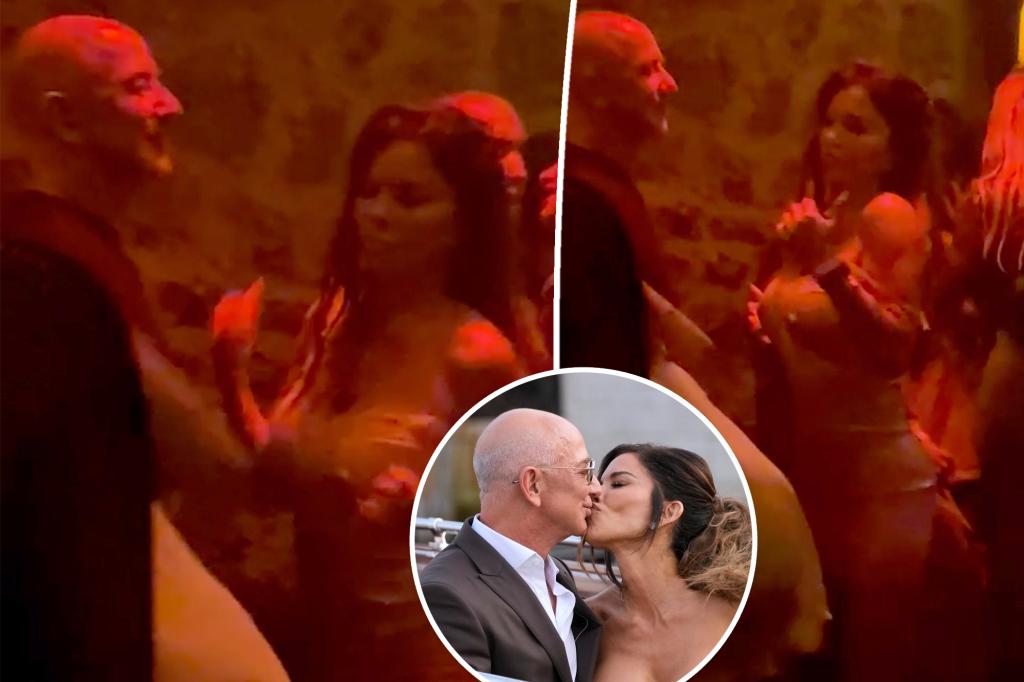 Lauren Sánchez awkwardly dances with stiff Jeff Bezos in Ibiza nightclub trib.al/xDAGusr