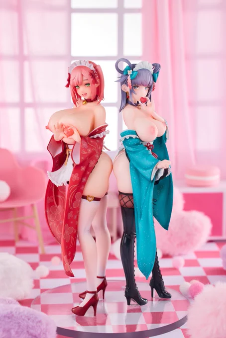 Pink Love様()にて『COMIC BAVEL 100号記念画集 100 LOVER'S』表紙イラストの2人が立体化されました!とってもエロ可愛く作っていただけて嬉しいです現在『愛鷹あいり』がご予約受付中ですので是非是非どうぞよろしくお願いいたします～