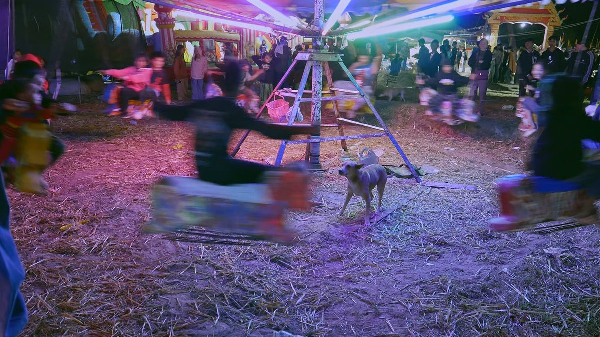 TheNYFF's tweet image. BACK HOME (Tsai Ming-liang) | North American Premiere

Tsai Ming-liang’s new feature documents DAYS star Anong Houngheuangsy and his home village in Laos, an atmospheric series of landscapes on which the filmmaker exercises his uncommon talents for color, space, and movement.