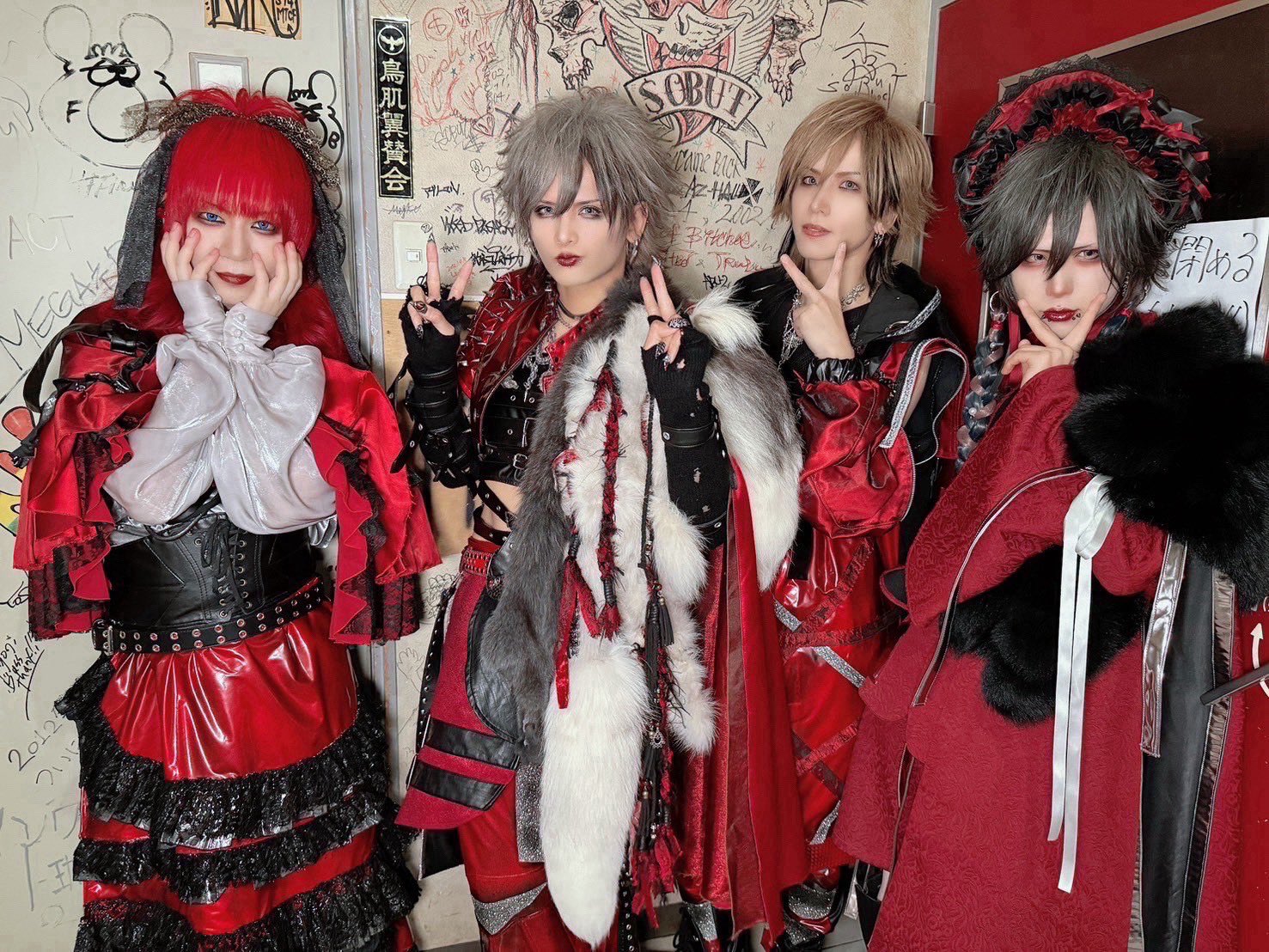 【激レア】ロイズ Roys アイル オブ アンセム ワンマンツアー パーカー L 2025年最新】royz パーカーの人気アイテム - メルカリ