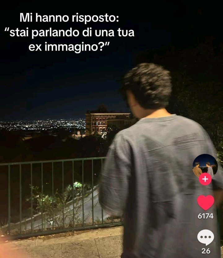 fatifat_'s tweet image. e quando mai ci passa