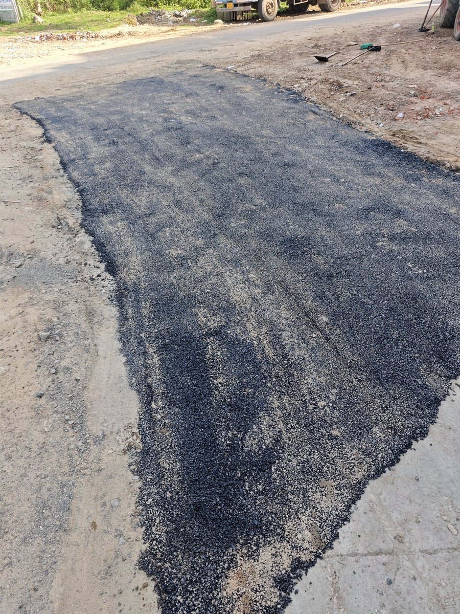 Sajid3008's tweet photo. Thank you @VMCVadodara for responding to our complaint and completing the road work at Alif Bungalows. Despite a few delays, your team coordinated well and delivered as promised.
Special thanks to the site engineers and staff for their support. 🙏 @ArunMaheshIAS @ourvadodara https://t.co/rXlJFXRhLf