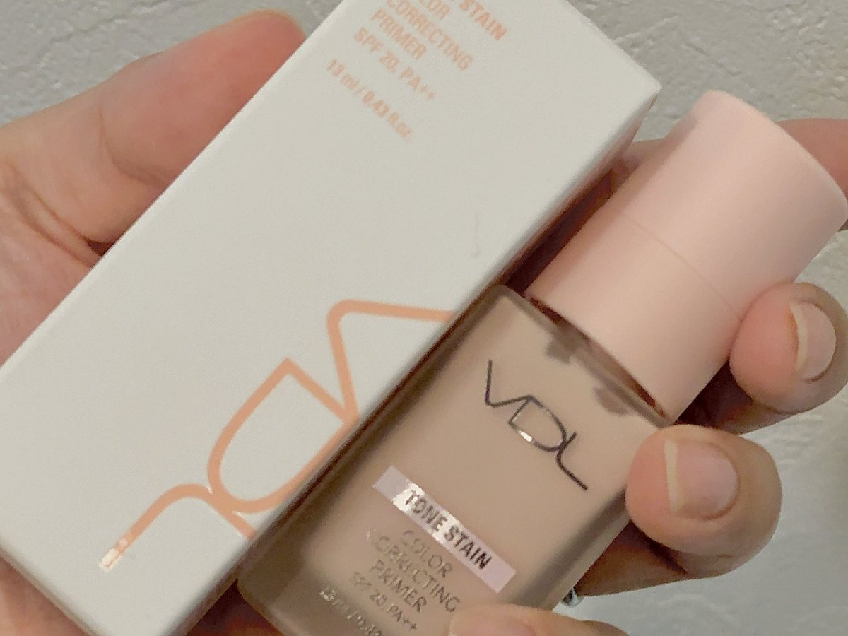 VDL COLOR CORRECTING PRIMER 02ローズ
#バチェラー6 の覇者であり、お肌ちゅるちゅるだった石森美月季ちゃんが撮影中に使っていたプライマー🌹♡ノーファンデだって🥹
わたしもぜったい同じものが欲しい！と思ってあちこち探したらミニサイズを見つけた🤍使うのがたのしみ。
