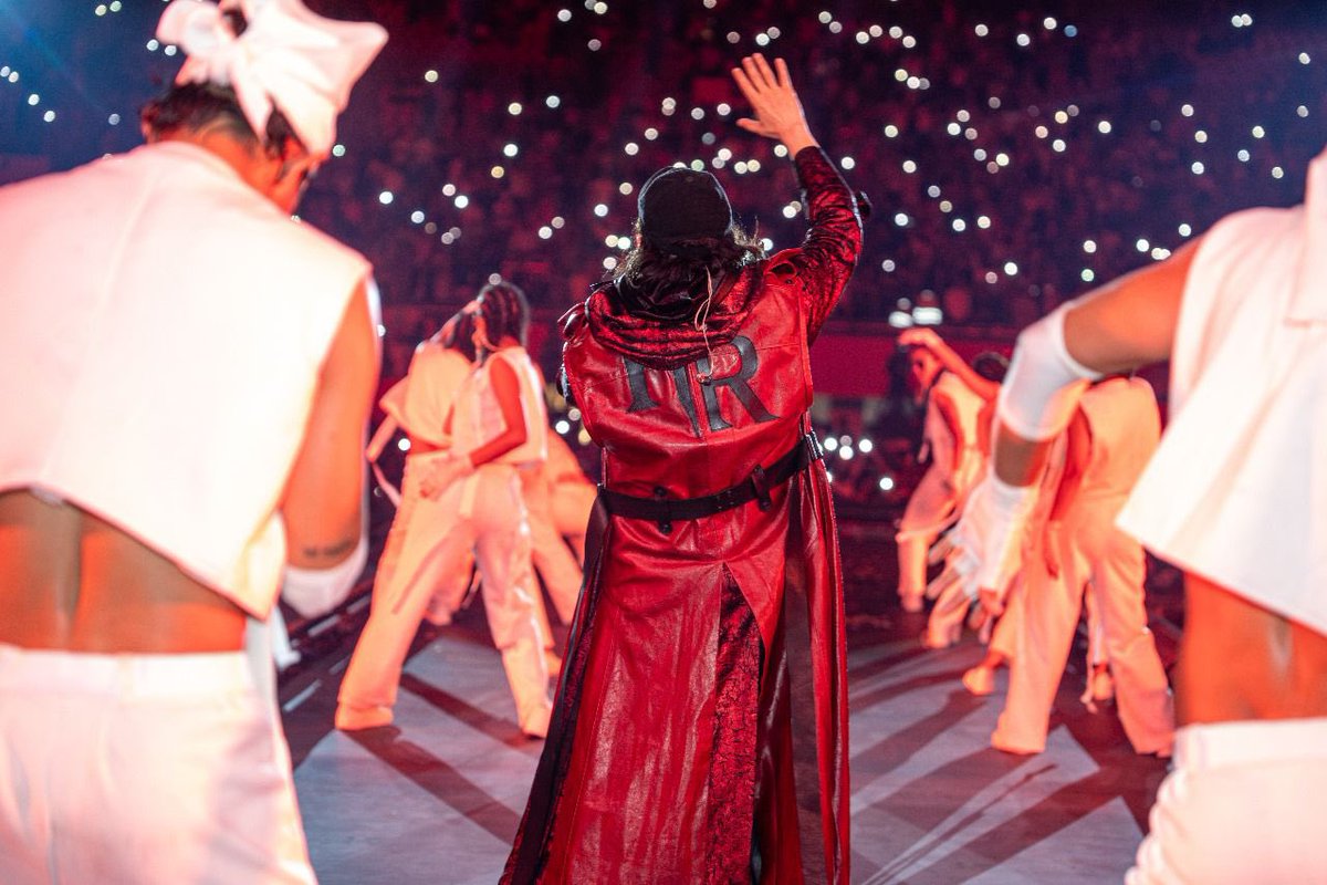 Matter of great pride for Himesh Reshammiya that he is the only Indian to feature in Bloomberg’s ranking of the world’s most influential pop stars based on seven criteria. Congratulations, Himesh!