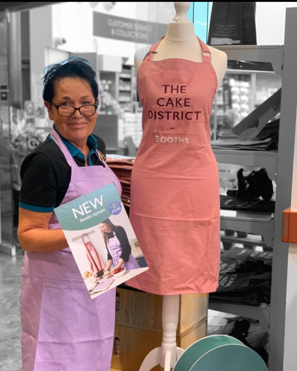 BoothsCountry's tweet photo. Josh at Longridge and Sharon at Chorley are rocking our lovely Booths aprons, are you adding one to your collection? 🩷 https://t.co/diHkxxfZhT