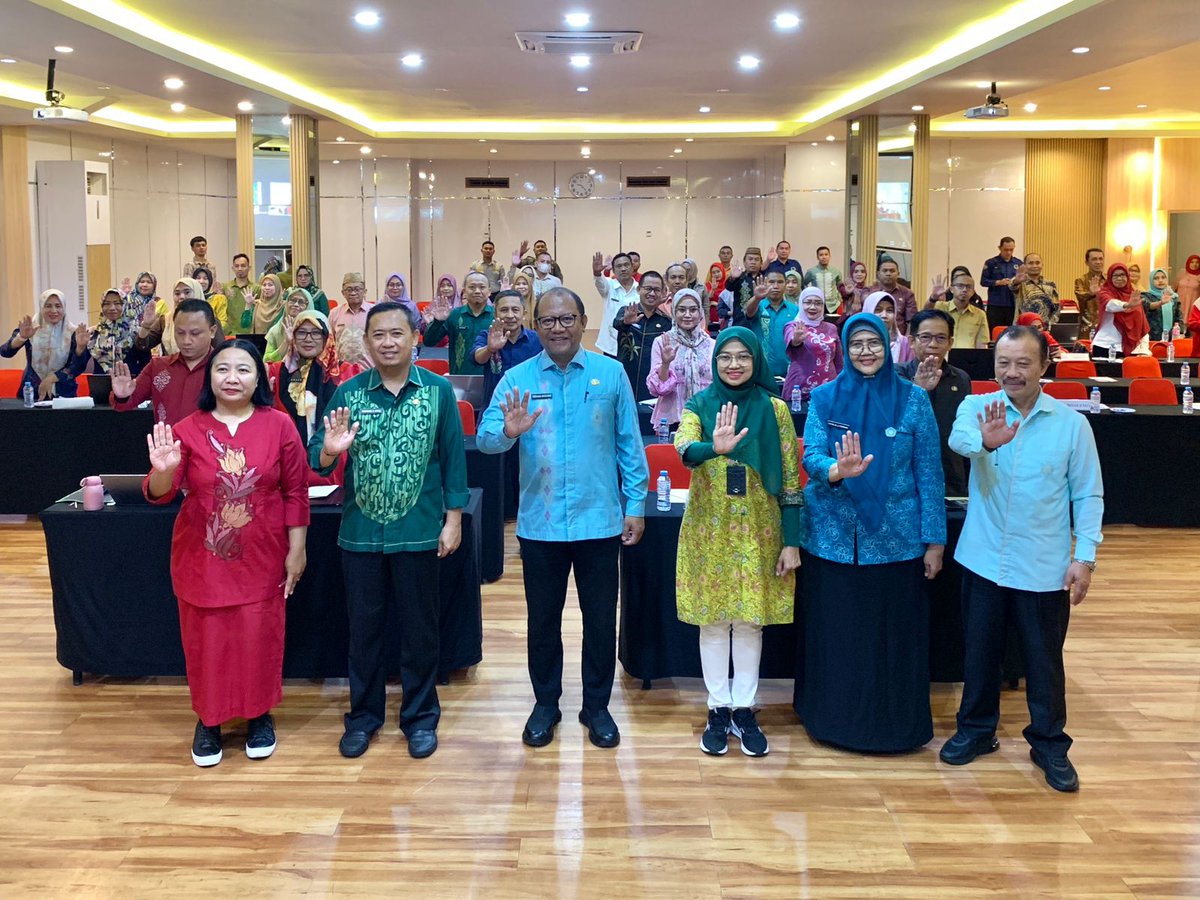 Pemprov Gorontalo Perkuat Aksi Konvergensi Turunkan Tengkes

berita.gorontaloprov.go.id/2025/08/07/pem…