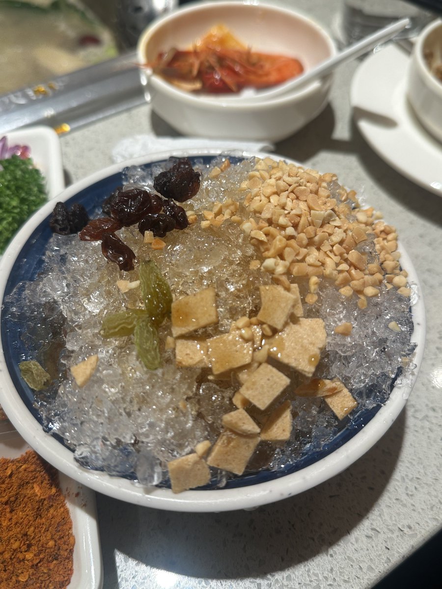 더쥔아 너 아니면 이런 메뉴 언제 또 시켜보겟니 내가