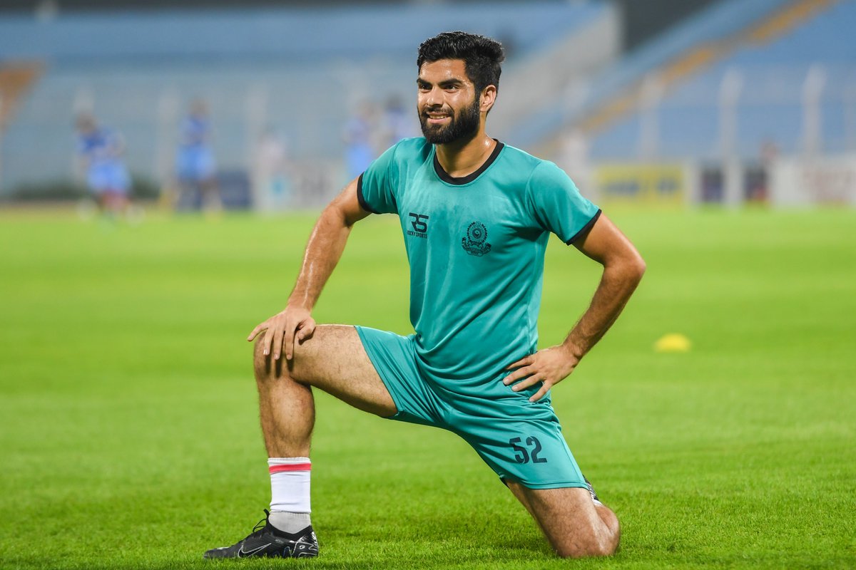 IndSuperLeague's tweet photo. @MohammedanSC @SonyLIV @thedurandcup Warm-ups ✅
Watch #MSCBSFFT live on @SonyLIV & #SonySportsNetwork! 📺
#DurandCup2025 #MohammedanSC #BSFFT #IndianFootball #134thEditionofIndianOilDurandCup | @MohammedanSC @thedurandcup https://t.co/PSLR6IrYCF