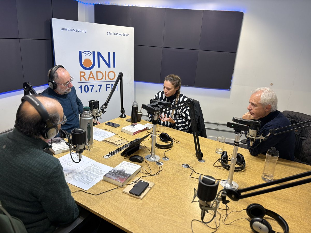 🔴 AHORA | Seguí nuestro #episodio12 por @uniradioudelar | 107.7 FM

¿Qué aporte le hace la Ciencia Política a nuestra sociedad?

Con Adolfo Garcé y <a href="/ce_carpiuc/">Cecilia Rocha-Carpiuc</a>