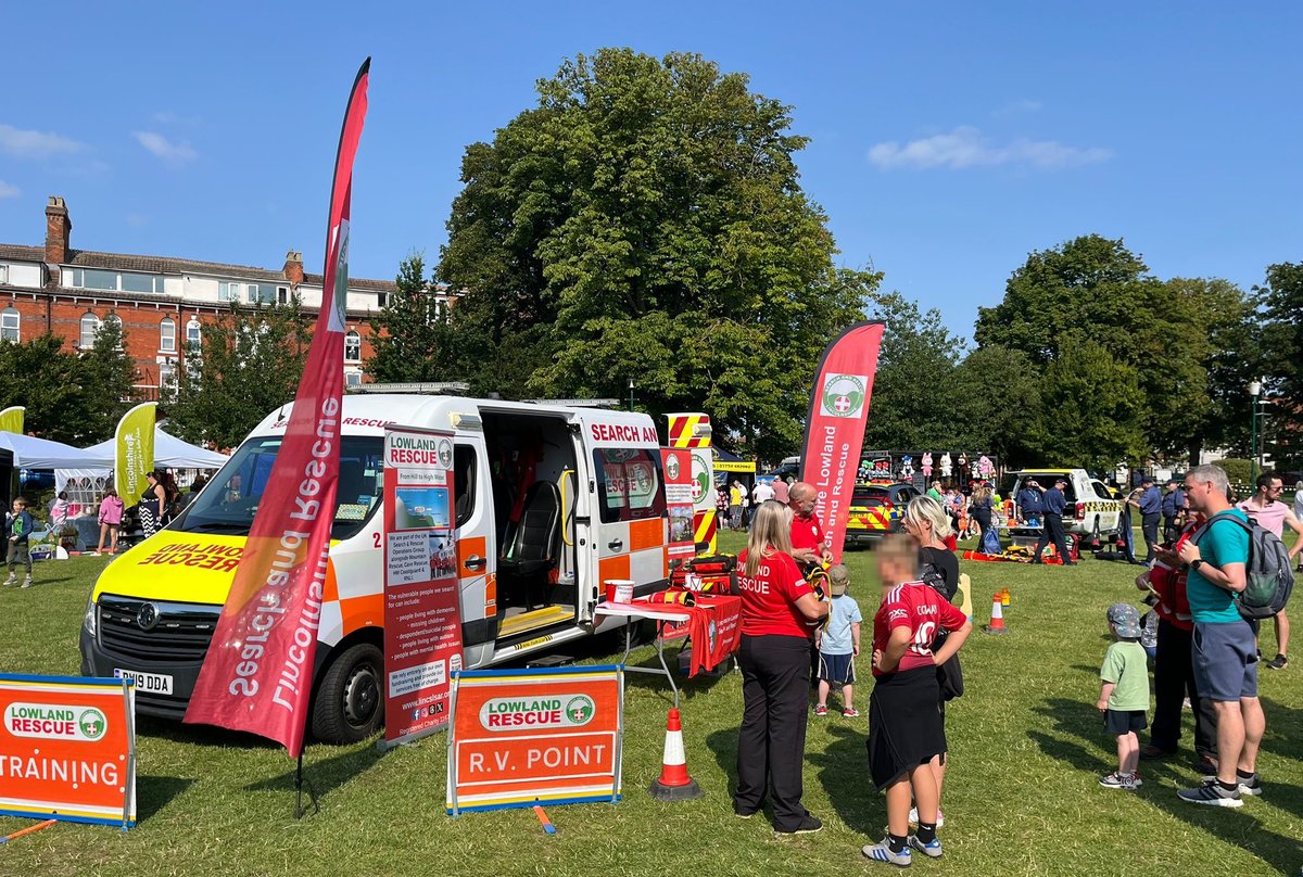 The team had a fantastic day yesterday, meeting residents and visitors to the Skegness Carnival 999 day as well as catching up with our emergency services colleagues from other services. 
Many great conversations had, and "Future Searchers" recruited 😉