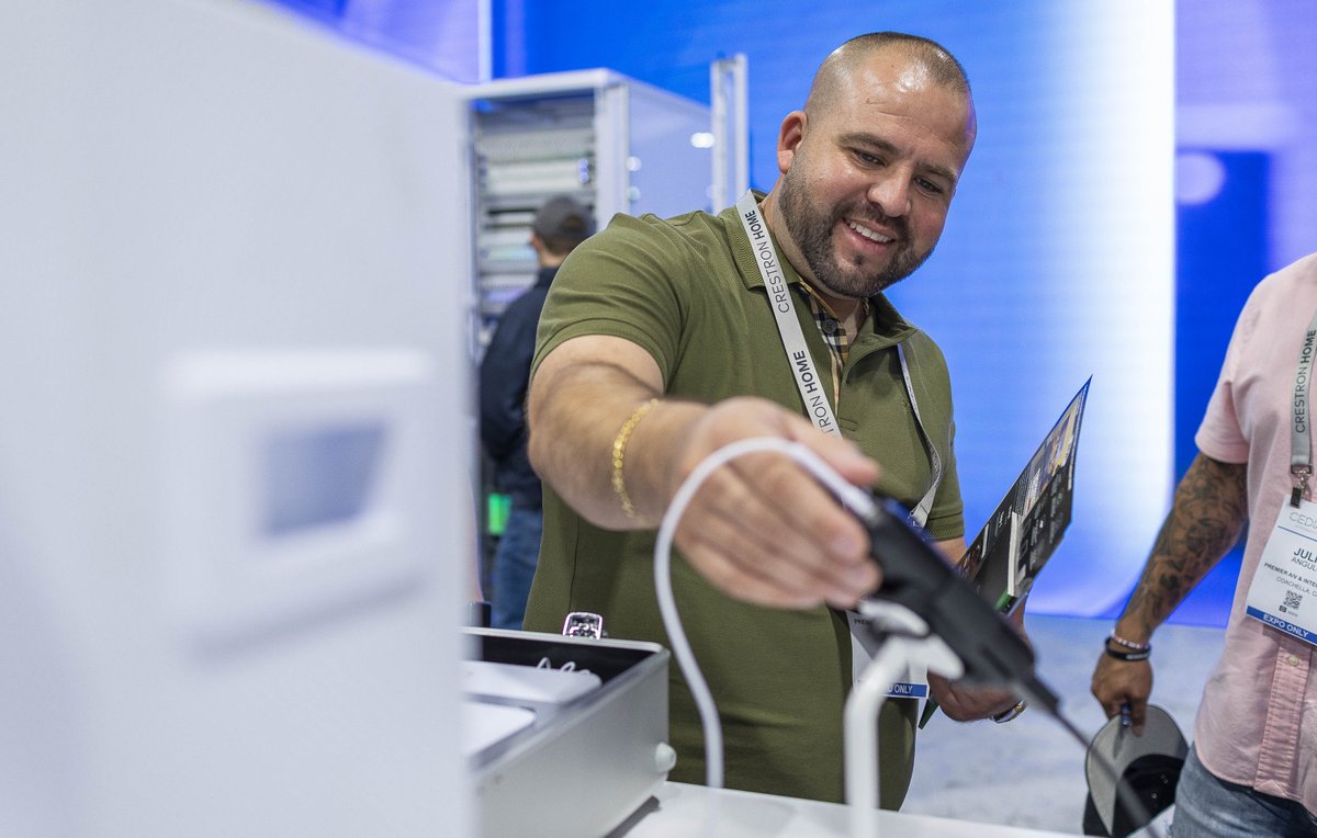 CEDIAExpo_CIX's tweet image. Hands-on learning at no extra cost. 🙌  

Register for #CEDIAExpoCIX &amp;amp; sign up for FREE Manufacturer Product Training sessions now! Don’t wait 👉 hubs.ly/Q03BHWFL0

#SmartHomeTech #AVintegration #ConnectedHome