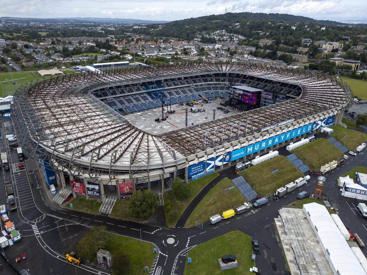 First look at Oasis Murrayfield preparations as 200,000 fans head to Edinburgh 

📸 <a href="/KtLeeArrowsmith/">ARROWSMITH🏴󠁧󠁢󠁳󠁣󠁴󠁿</a> / <a href="/Daily_Record/">The Daily Record</a>