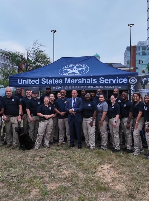 U.S. Marshals Service D.C. District Court (@usmsddc) on Twitter photo This year for National Night Out, D.C. District and Superior Court joined <a href="/DCPoliceDept/">DC Police Department</a> 1D to help build camaraderie in the neighborhoods we protect. Thank you to those who stopped by and said hello!
#USMarshals #NNO2025USMS This year for National Night Out, D.C. District and Superior Court joined <a href="/DCPoliceDept/">DC Police Department</a> 1D to help build camaraderie in the neighborhoods we protect. Thank you to those who stopped by and said hello!
#USMarshals #NNO2025USMS