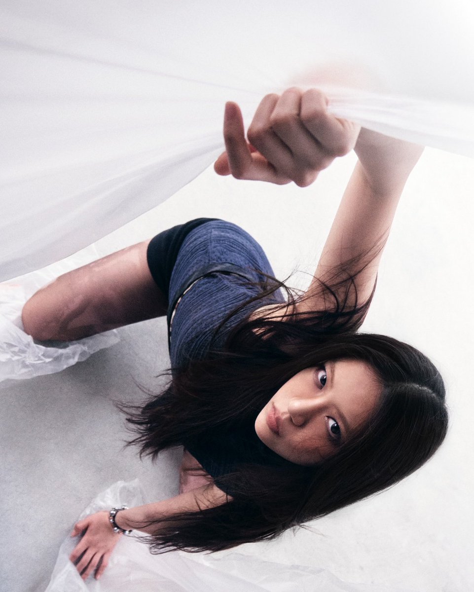 SupportGWSN's tweet image. 🌳 IG 🌳
250807 - #LENA from twomanykite 

“Fray Me
model lafindavril”
 
🔗 instagram.com/p/DNDHp61yAIv/…

#공원소녀 #GWSN #GirlsinthePark #公園少女 #公园少女 @official_GWSN #レナ #레나