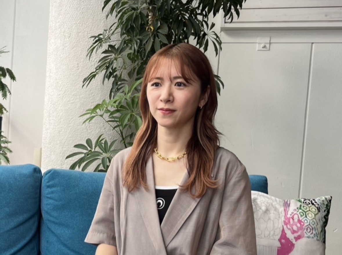 超ときめき♡宣伝部やFRUITS ZIPPERなど人気アイドルグループの振付を手掛け、TikTokで総再生回数29億回のバズるダンスを生み出す「日本一話題の振付師」と言われている槙田紗子さん（<a href="/sacomakita/">槙田紗子(SACO MAKITA)</a>）にインタビューしました✨

近日中に公開予定です🌟