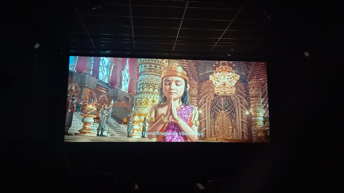 MSDhonifan_7781's tweet image. #MahavatarNarsimha Review:

As movie starts, I was regretting of choosing to watch this movie, as I don&apos;t like animated movies that much. But when #Prahalad comes on screen, I started to get interest into the movie. His voice was so lovely. Loved his character😍.