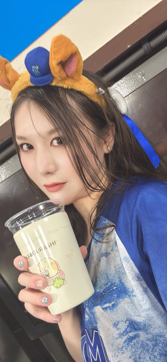 宮城きょう (@kmiyagi18) on Twitter photo 横浜スタジアムで野球を見ていました。
分かりにくいけど、実はチアのコスプレだったりします。 横浜スタジアムで野球を見ていました。
分かりにくいけど、実はチアのコスプレだったりします。