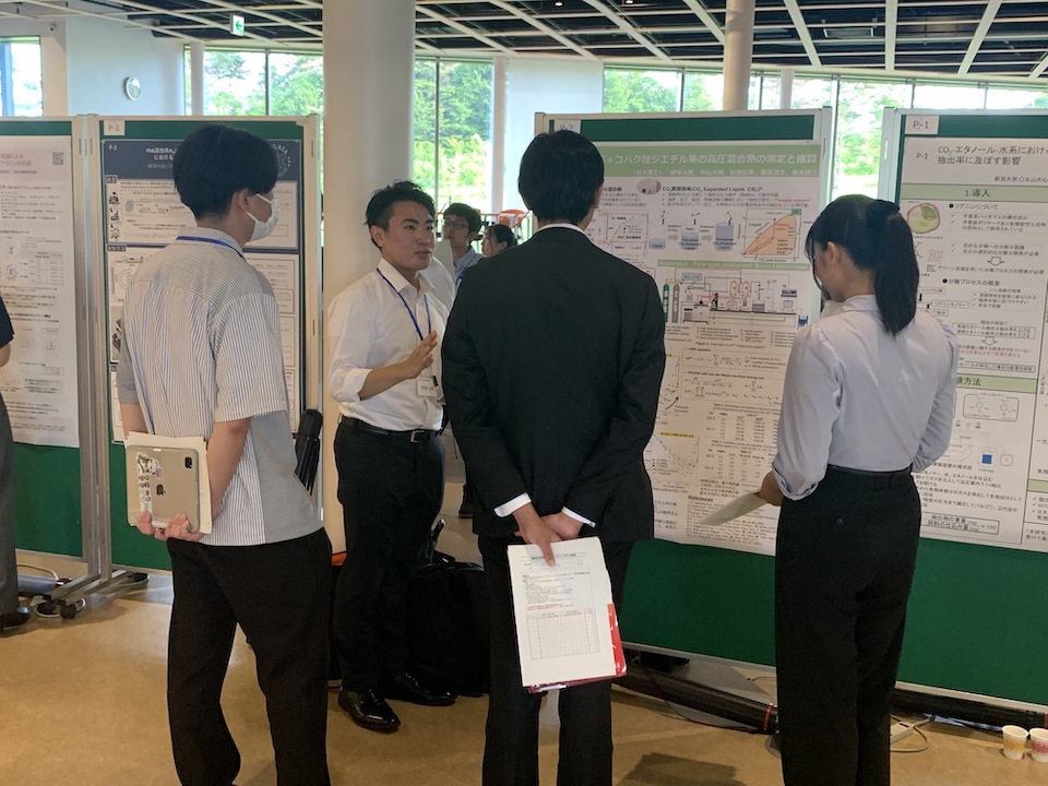 【物質応用化学専攻】
博士前期課程1年の伊澤太智さん(化学工学研究室・栗原松田グループ)が、化学工学会超臨界流体部会第24回サマースクールにおいて、優秀学生賞を受賞！！
■発表題目
二酸化炭素＋コハク酸ジエチル系の高圧混合熱の測定と推算
■記事
cst.nihon-u.ac.jp/news/detail/20…
#日本大学理工学部