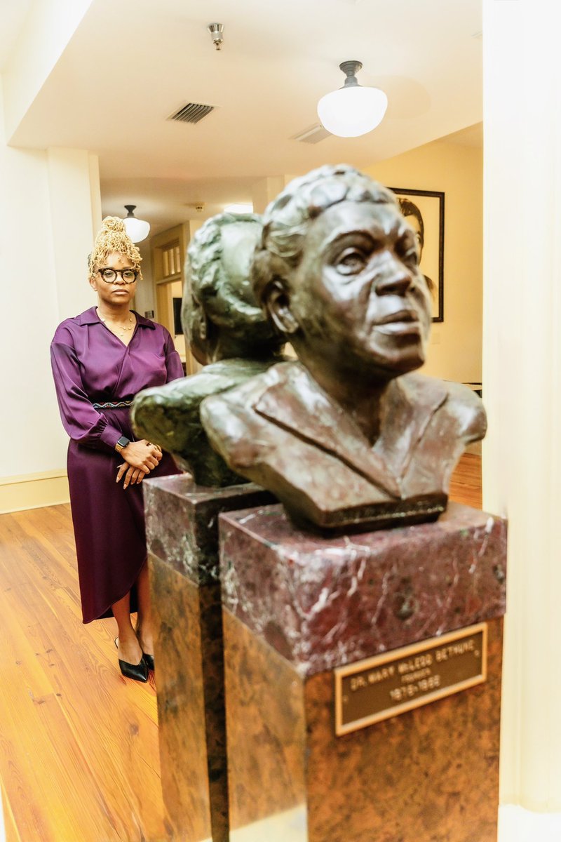 Too many Black women at HBCUs are treated like “pets” when we’re agreeable—and “threats” when we dare to lead.

We can’t keep losing the very women who make these places great.

🖊️ My latest in <a href="/DiverseIssues/">Diverse: Issues In Higher Education</a>:
🔗 bit.ly/3H9Ozo9

#FromPetToThreat #HBCU #HerDue #HBCUs