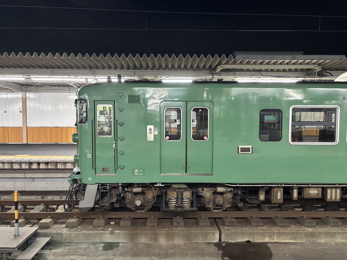 manual_3DPrint's tweet image. 突然113系の側面画像を流してTLを荒らしましょう！