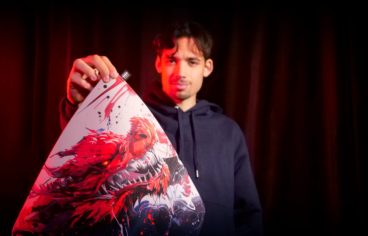 The smoothest surface you've never tried 👌

And a new, extra-soft rubber bottom for greater control in precision movements.

The GP6 mousepad is available now: cherryxtrfy.com/mousepads/gp6-…