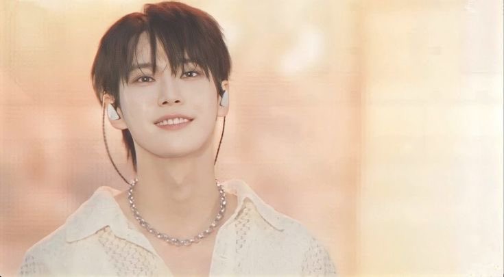 유월 tweet media