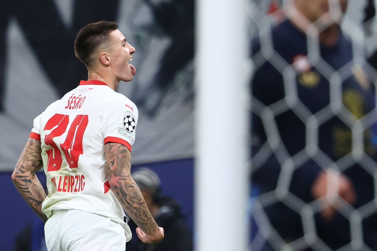 MUnitedFR's tweet image. Benjamin Sesko à Manchester United, c'est fait !

76.5 M€ + 8.5 M€

(@David_Ornstein)