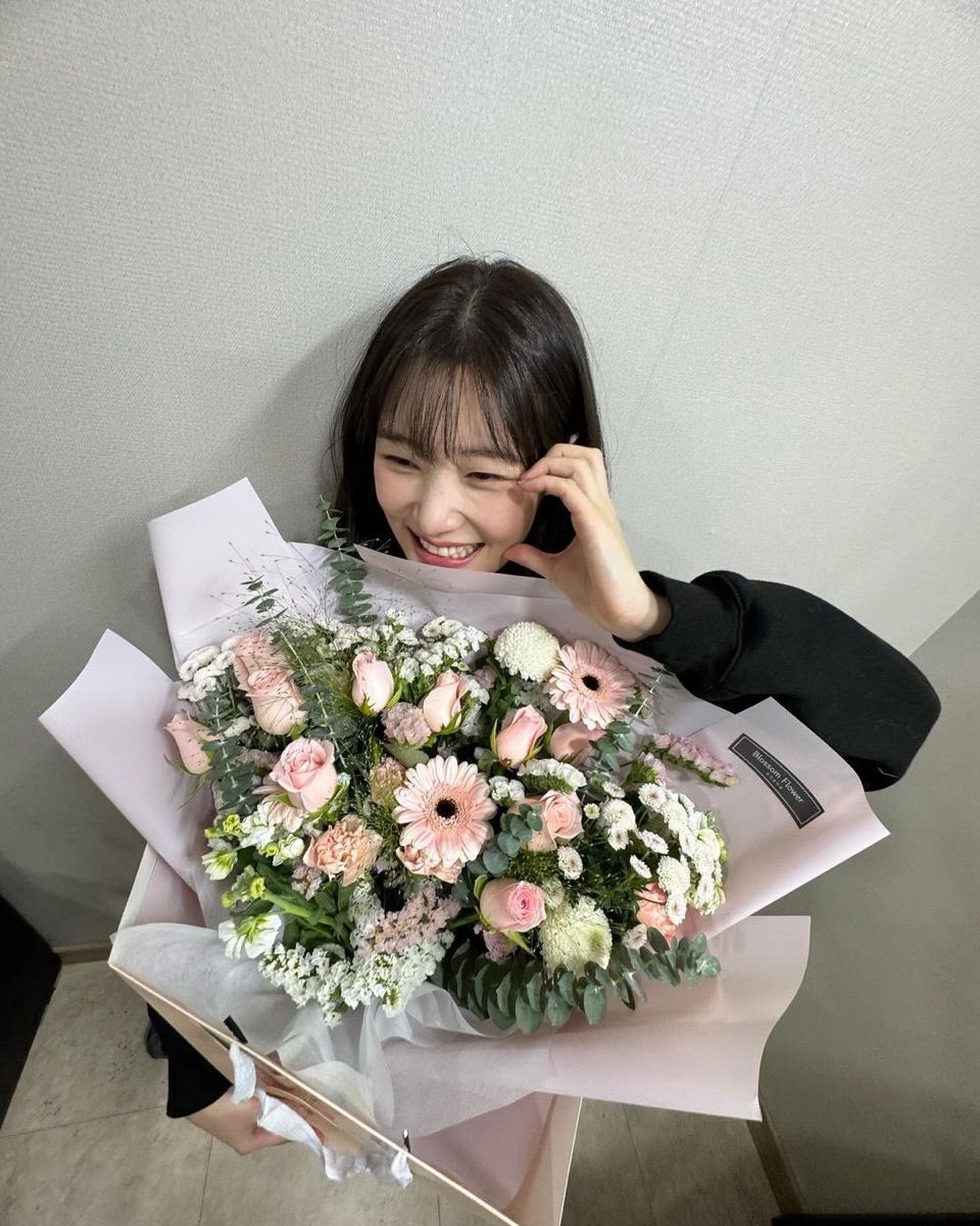 Happy 14 Bulan Sayang <a href="/phoboseclips/">agnia.</a> doa nya semoga kita makin saling sayang, dikurang kurangin berantem nya, terus makin glowing kamu nya ya sayang ku, makasih sudah sama aku sejauh ini makasih udah selalu belajar sama sama, makasih udah bikin aku jd lebih sehat 🤍