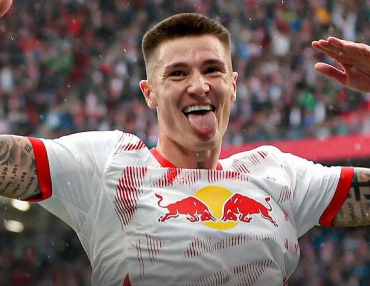 XYZ (@dgeneral1000) on Twitter photo 🚨✈️EXCL; According to <a href="/FabrizioRomano/">Fabrizio Romano</a>, Benjamin Šeško’s agent Elvis Basanović has just arrived in Leipzig.
All parties involved in Šeško deal, trying to advance fast and close deal with Man United as soon as possible.
Šeško already agreed personal terms until June 2030. 🚨✈️EXCL; According to <a href="/FabrizioRomano/">Fabrizio Romano</a>, Benjamin Šeško’s agent Elvis Basanović has just arrived in Leipzig.
All parties involved in Šeško deal, trying to advance fast and close deal with Man United as soon as possible.
Šeško already agreed personal terms until June 2030.