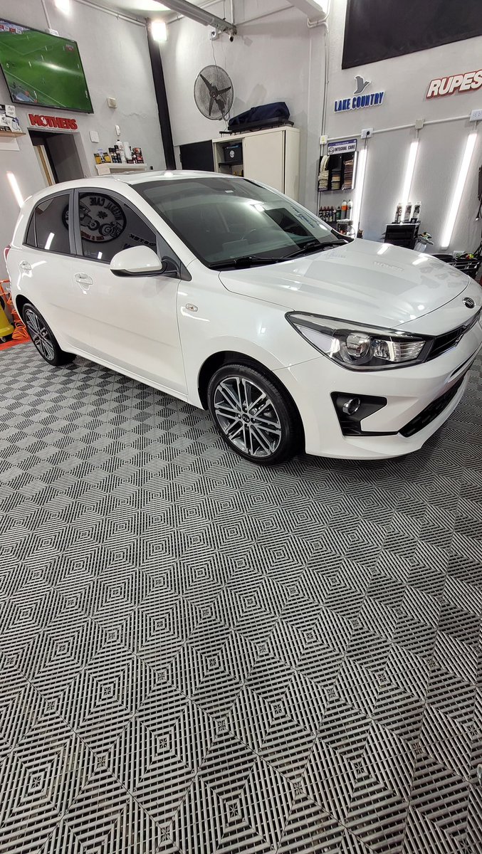 Me va a entrar un Kia Río 2022 con 28.000km.
Que lo pagarían ?