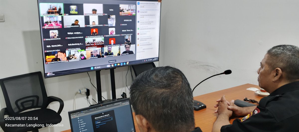 Webinar Pemanfaatan Media Sosial sebagai peran Jurnalisme Warga Senkom Mitra Polri. Acara yang diinisiasi oleh Senkom Jabar diikuti oleh Senkom Kota Kabupaten se-Jawa Barat.