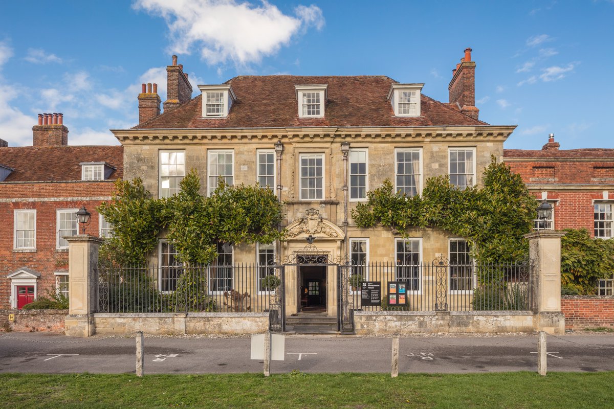 Enjoy free entry to Mompesson House and Garden from 11am to 4pm during National Heritage Week this September. visitwiltshire.co.uk/whats-on/herit…

Join many others in celebrating the 30th anniversary of the filming of Jane Austen’s Sense &amp; Sensibility. You will be shown inside the doors and