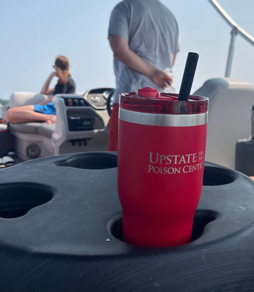 🌞 Here for you all day, every day. 

🛥 Even if a poisoning happens on a boat, we've got you: 1-800-222-1222.