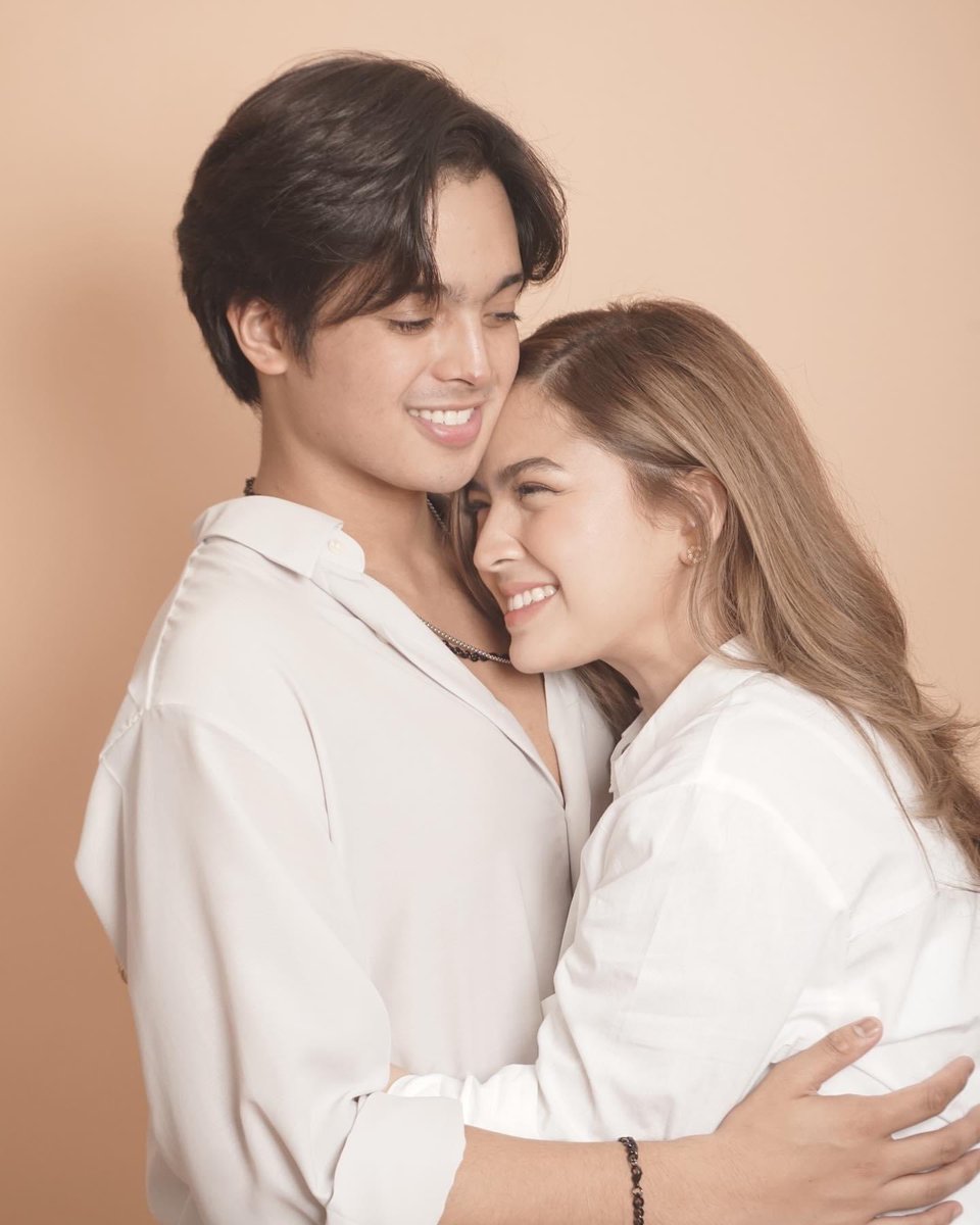 Angel Macabinlar (@angelmacabinlar) on Twitter photo I want to be your last everything.
KDLEX MISTERYO 3M STREAMS
#KdLex
#AlexaIlacad <a href="/alexailacad/">Alexa Ilacad ☾</a>
#KDEstrada <a href="/kdestrada_/">kyle daiñel estrada</a>
#KdLexSweethearts I want to be your last everything.
KDLEX MISTERYO 3M STREAMS
#KdLex
#AlexaIlacad <a href="/alexailacad/">Alexa Ilacad ☾</a>
#KDEstrada <a href="/kdestrada_/">kyle daiñel estrada</a>
#KdLexSweethearts