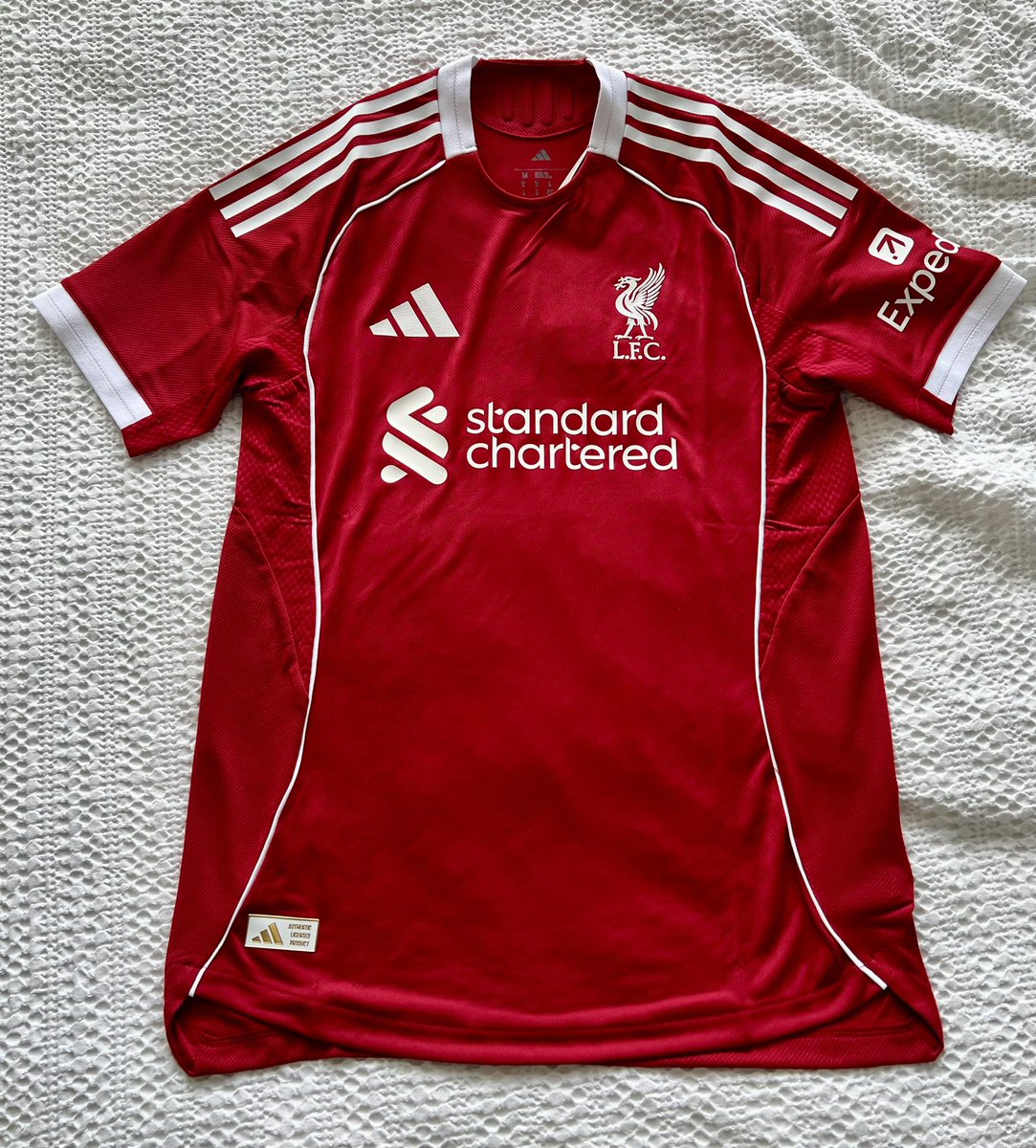 It’s finally arrived!! so happy the new kit looks great!
#Adidas #adidasfootball #LFC #NewKit