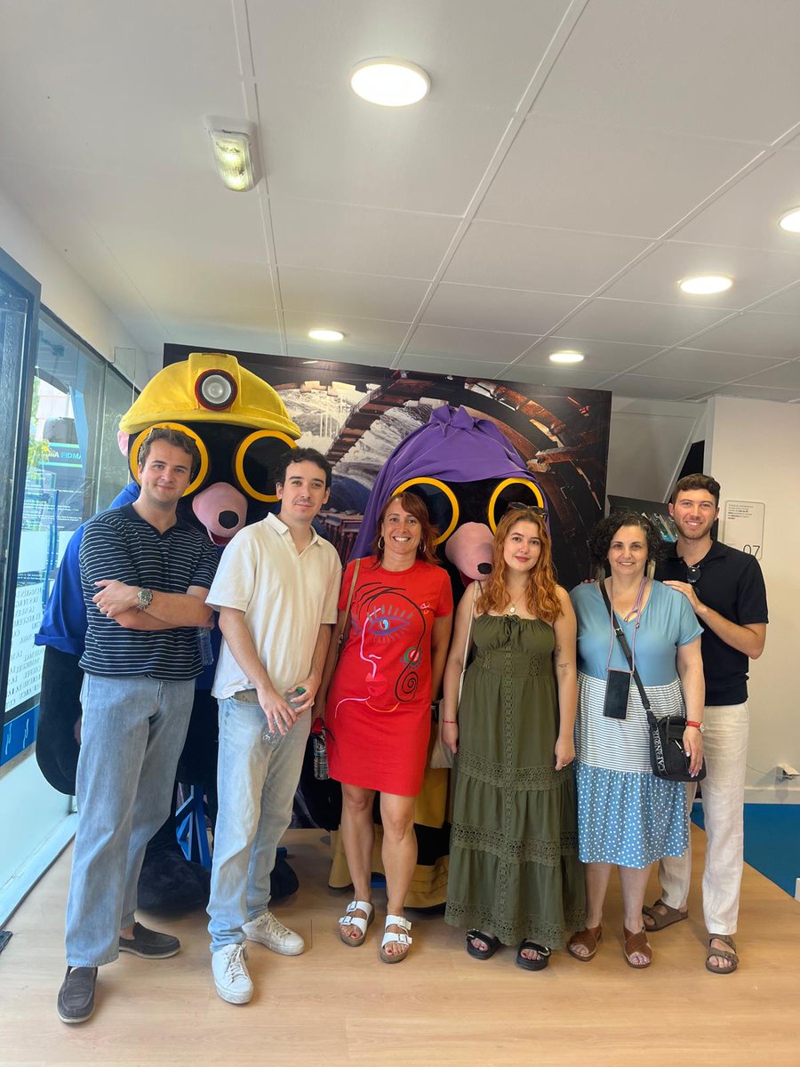 IU Xixón 🔻🇵🇸 (@iuxixon) on Twitter photo 📷🛍 Nuestra responsable de Organización, María Antuña (<a href="/mayanvaxixon/">maria antuña 🇵🇸</a>), y el coordinador de IU Mocedá Xixón, Rodrigo Díaz (<a href="/rodrixixon6/">rodri díaz 🇵🇸</a>) asistieron esta mañana a la visita institucional realizada por <a href="/iuasturias/">IU Asturias 🇵🇸</a> a la Feria Internacional de Muestras de Asturias (<a href="/Feriasturias/">Feriasturias</a>). 📷🛍 Nuestra responsable de Organización, María Antuña (<a href="/mayanvaxixon/">maria antuña 🇵🇸</a>), y el coordinador de IU Mocedá Xixón, Rodrigo Díaz (<a href="/rodrixixon6/">rodri díaz 🇵🇸</a>) asistieron esta mañana a la visita institucional realizada por <a href="/iuasturias/">IU Asturias 🇵🇸</a> a la Feria Internacional de Muestras de Asturias (<a href="/Feriasturias/">Feriasturias</a>).