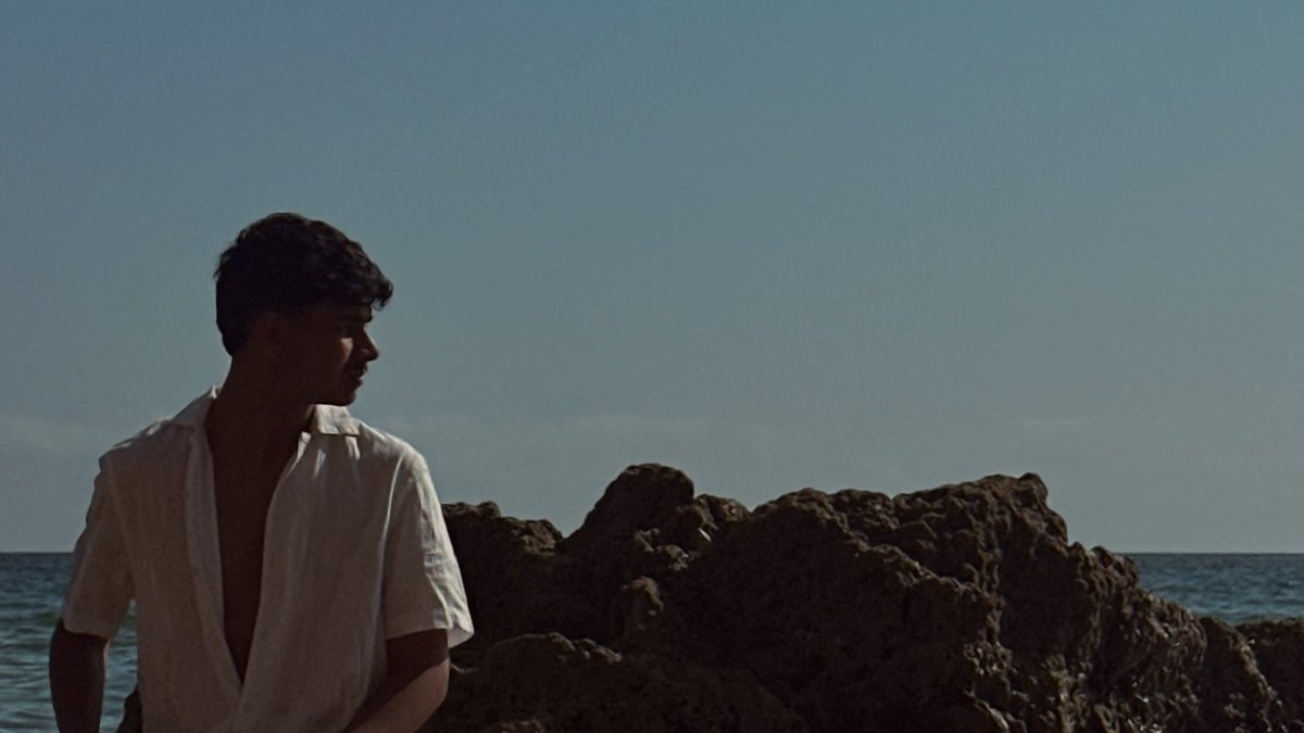 R7 🏄♂️ tweet media