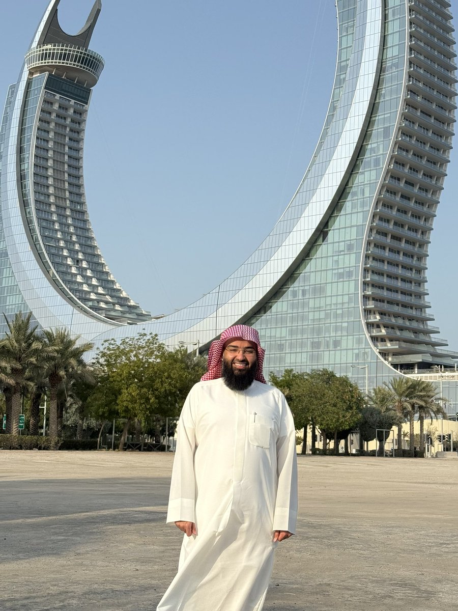 ابتساماتهم تسبق كلماتهم، وقلوبهم مفتوحة قبل أبوابهم، وفي كل زاوية ترحيب .
هنا الدوحة 🇶🇦