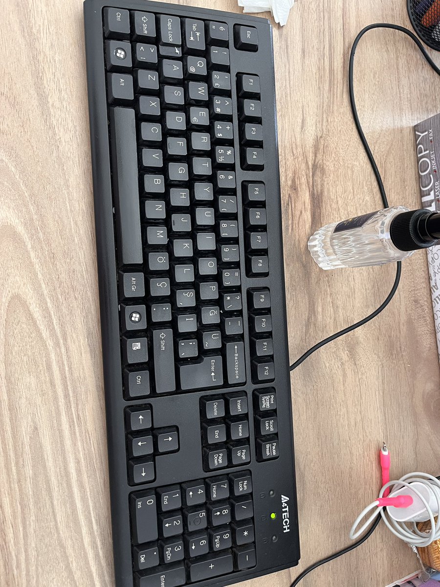 eee kanka memurluk falan nasıl  gidiyor yoğun musunuz