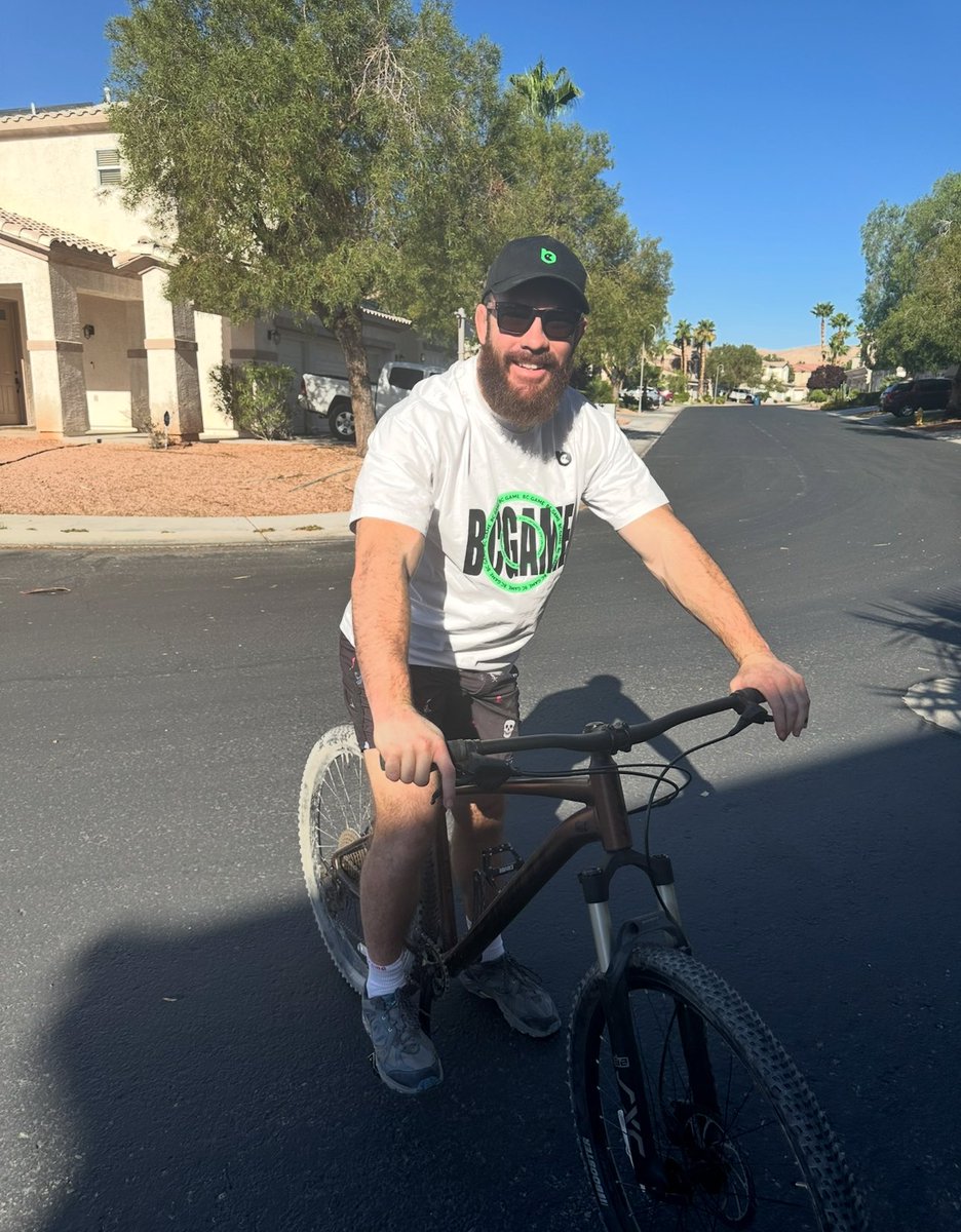 I’m staying active today, repping my <a href="/bcgame/">BC.GAME</a> gear!  🚴🏻‍♂️

Do you work out? 👀 <a href="/Ellie_Lu_crypto/">Ellie_Lu🍐</a>