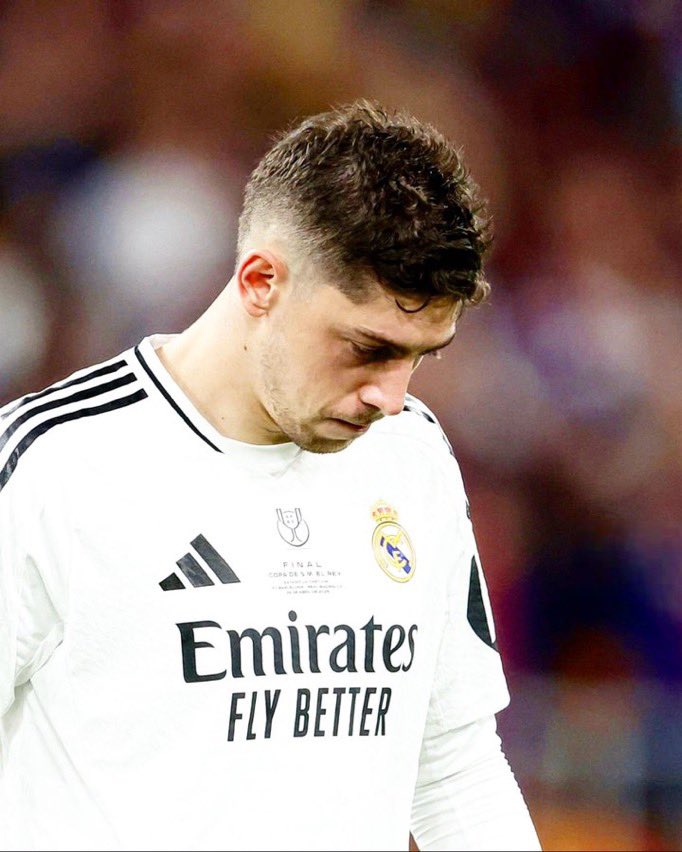 Thi_w019's tweet image. Il est même absent dans la liste des absents