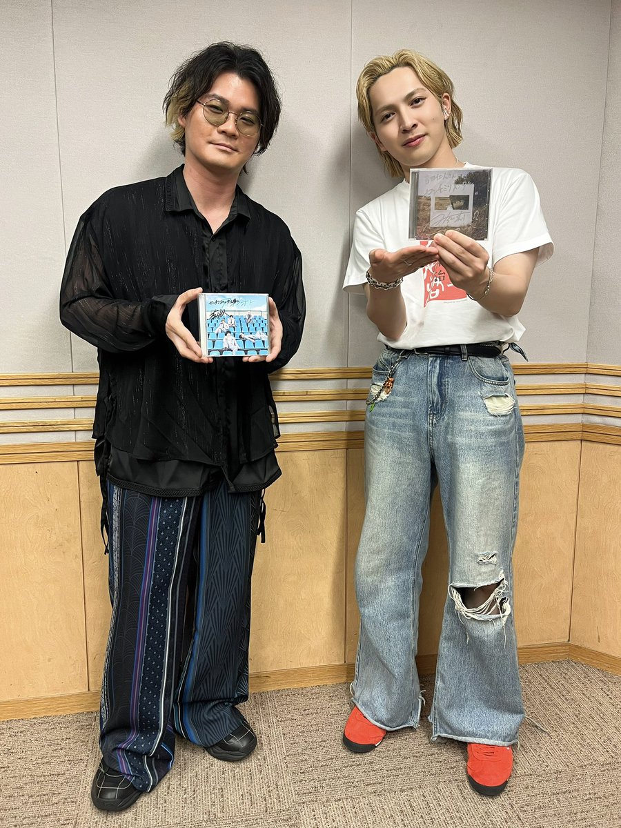 【公式】M!LK 吉田仁人のレコメン! (@reco_thursday) on Twitter photo /
センチミリメンタルさんにご出演いただきました✨
\
ありがとうございました👓❤️🔥
📻 ↓ #radiko のタイムフリーはコチラ↓
radiko.jp/share/?t=20250…
<a href="/cenmilli/">センチミリメンタル / Centimillimental</a>
#センチミリメンタル
#吉田仁人 #文化放送 #レコメン /
センチミリメンタルさんにご出演いただきました✨
\
ありがとうございました👓❤️🔥
📻 ↓ #radiko のタイムフリーはコチラ↓
radiko.jp/share/?t=20250…
<a href="/cenmilli/">センチミリメンタル / Centimillimental</a>
#センチミリメンタル
#吉田仁人 #文化放送 #レコメン