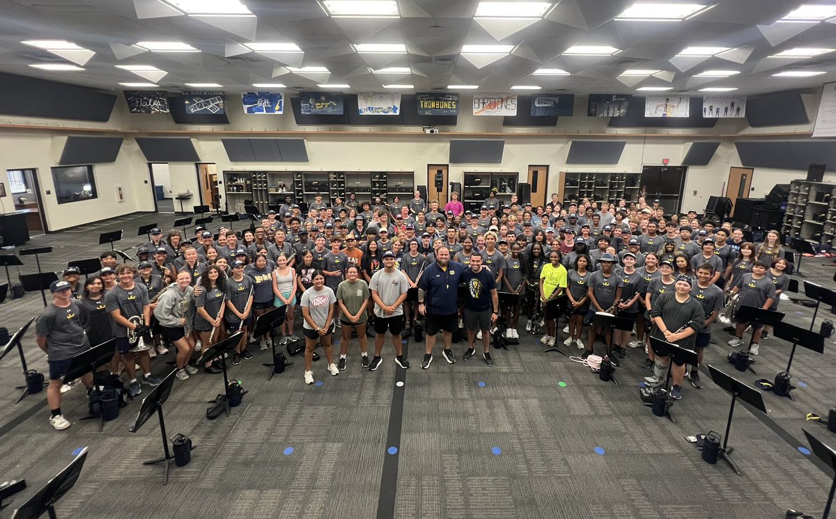 It’s always a pleasure to speak to our incredible Royal Pride Band as we prepare for the season! They are THE BEST and have such a tremendous impact on Friday Nights! 

McKinney Football appreciates you, and we are all in this together!

#COE
#GRIT
#GoldStandard