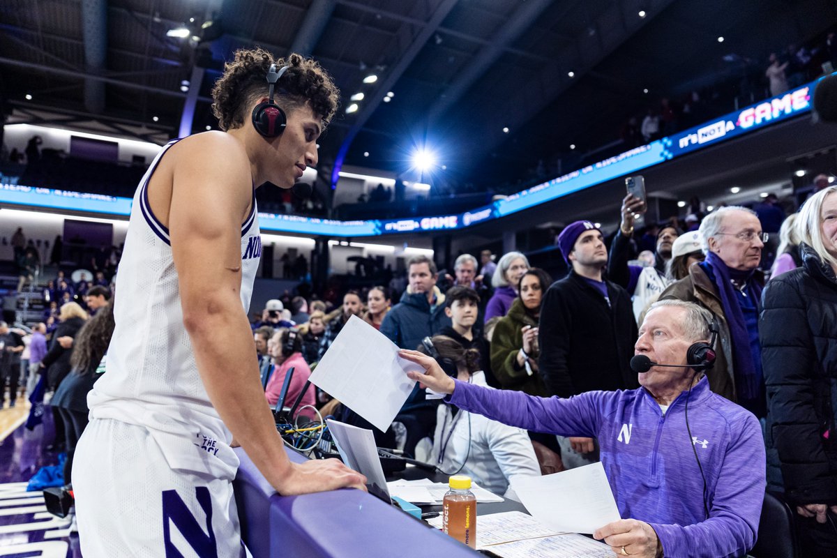 Northwestern Athletics (@nu_sports) on Twitter photo What a run for <a href="/DaveEanet/">Dave Eanet</a> on <a href="/WGNRadio/">WGN Radio 720</a> mornings!
Excited to have Dave continue to be the Voice of the 'Cats! ππ What a run for <a href="/DaveEanet/">Dave Eanet</a> on <a href="/WGNRadio/">WGN Radio 720</a> mornings!
Excited to have Dave continue to be the Voice of the 'Cats! ππ